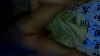 Дружок доводит до оргазма жену приятеля